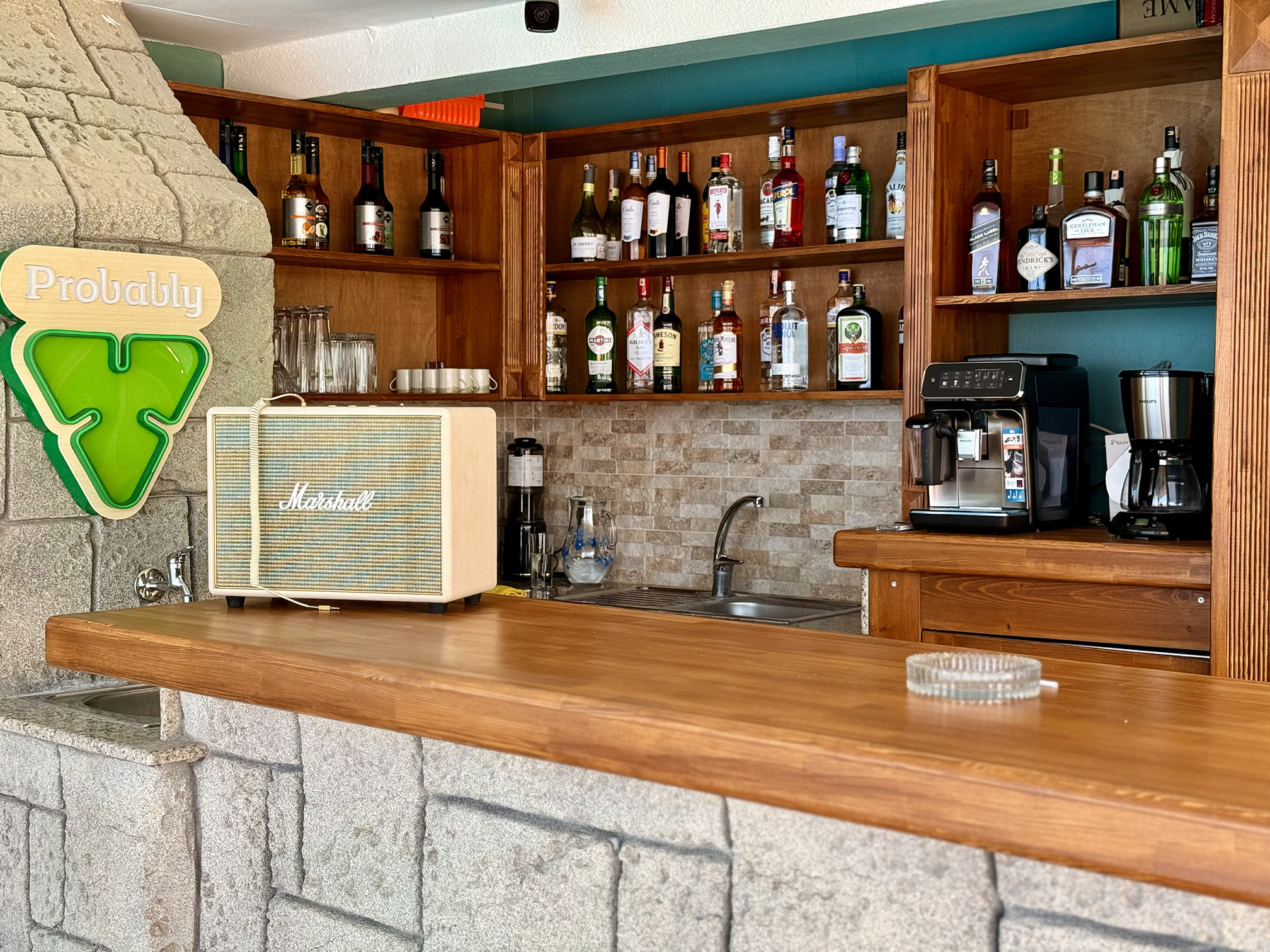 Pool Bar